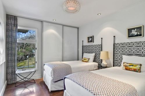 365 Brentwood Ter, Atlanta GA 30305-3206 exterior