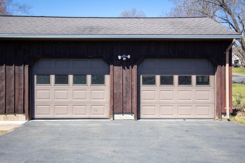 123 Bear Hole Rd, West Springfield MA 01089-1631 exterior