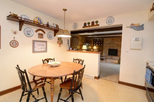 478 Allison St, Elmhurst IL 60126-4602 exterior