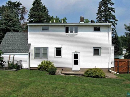 2002 Gearhart St, Duluth, MN 55811-5312