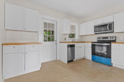 8210 19th St, Tampa FL  33604-3510 exterior