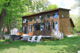 6042 Pike Lake Rd, Duluth, MN 55811-9636