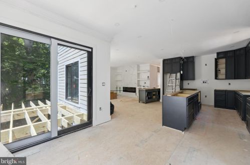 7316 Glenside Dr, Silver Spring, MD 20912-6903