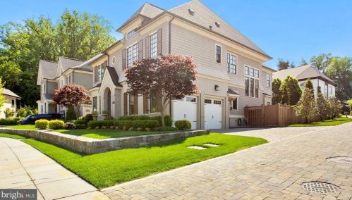 4800 U St, Washington, DC 20007-1546