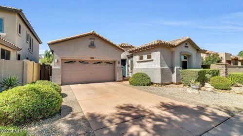 3017 Eagle Claw Dr, Phoenix, AZ 85086-2113