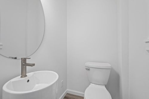 436 Arabella St, Pittsburgh PA  15210-1402 exterior