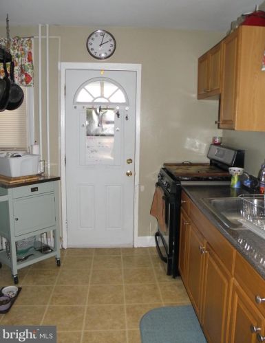 6366 Ditman St, Philadelphia PA 19135-3201 exterior