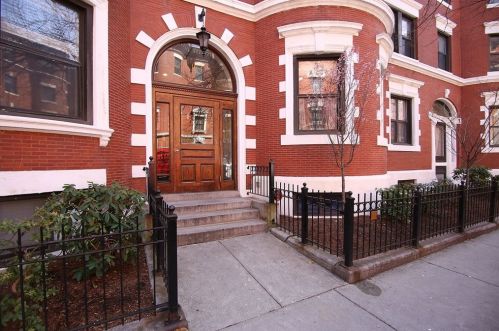 102 Gainsborough St, Boston MA exterior