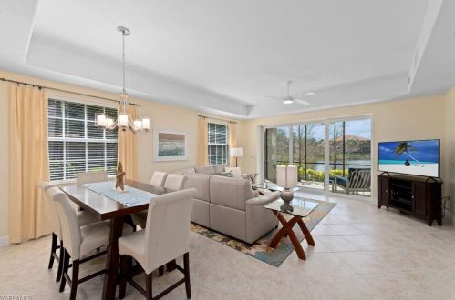 7858 Hawthorne Ter, Naples, FL 34113-3147