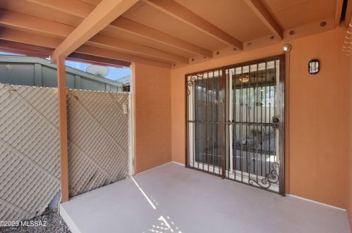 5985 9th Ave, Tucson AZ  85706-4001 exterior