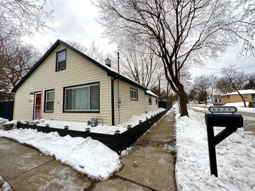 6623 52nd St, Milwaukee WI  53223-6038 exterior