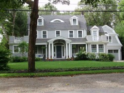 151 Neshobe Rd, Newton, MA 02468-1348