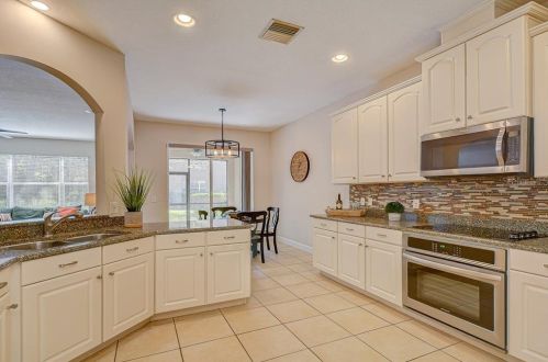 4929 Anniston Cir, Tampa, FL 33647-2310