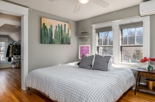 183 Meadowbrook Rd, Springfield MA 01106-1341 exterior