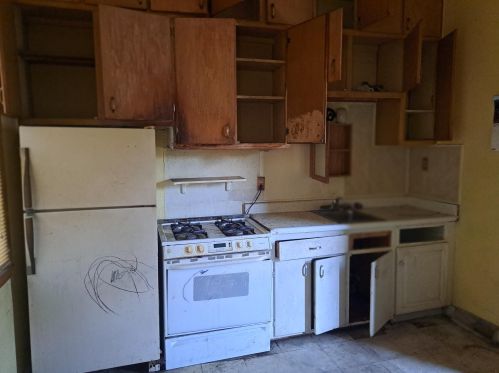 745 25th St, Milwaukee WI  53204-1037 exterior