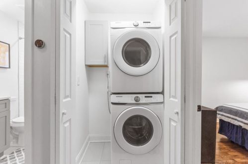 2074 Arlington Cir, Atlanta GA 30318-6380 exterior