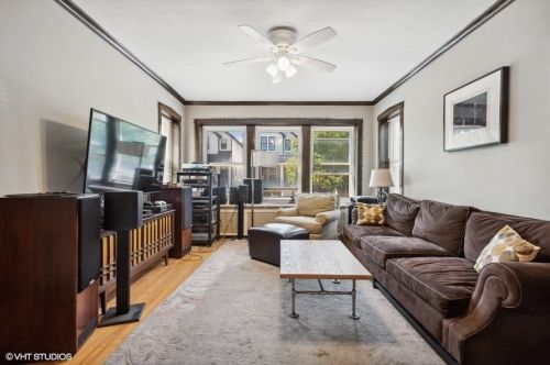 4103 Oakley Ave, Chicago IL 60609-2222 exterior