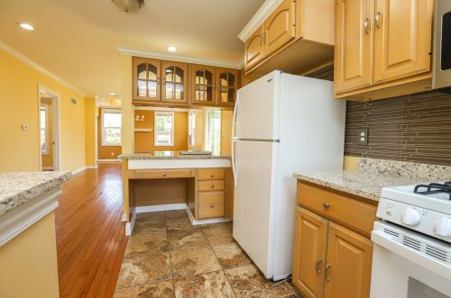 737 Clay St, Bull Valley IL 60098-3321 exterior