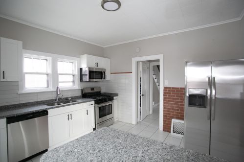 129 Raynor Ave, Joliet IL 60436-2029 exterior