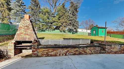 140 Perryvista Ave, Pittsburgh PA exterior