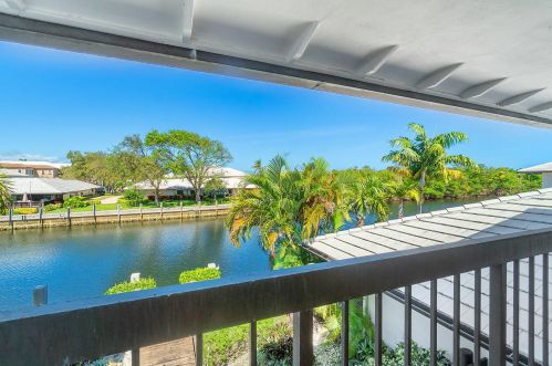 5256 Boca Marina Cir, Boca Raton FL  33487-5247 exterior