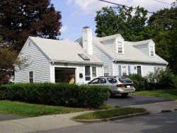 110 Nevada St, Newton, MA 02460-1148