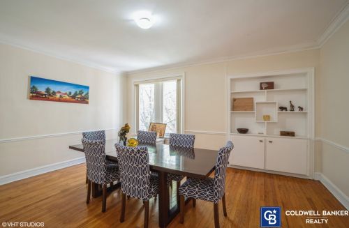 6829 Paxton Ave, Chicago IL 60649-3212 exterior