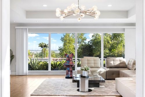 1347 Dana Pl, Fullerton CA  92831-1108 exterior