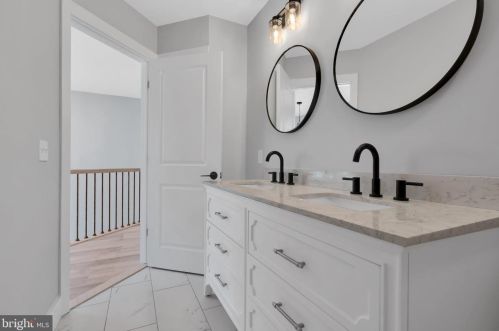 393 Hoover Ave, Berkeley Township NJ 08721-2866 exterior