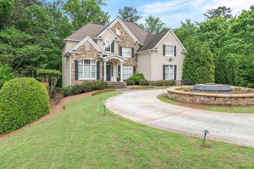 105 Dunwoody Creek Ct, Atlanta, GA 30350-4318