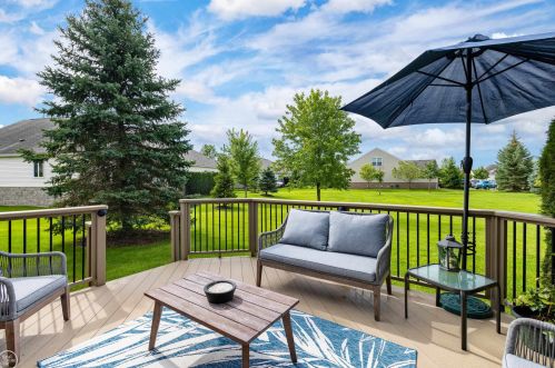 23790 Rossiter Dr, Macomb Township MI 48042-4846 exterior