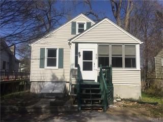 38 Eastern Pkwy, Poughkeepsie NY  12603-1509 exterior