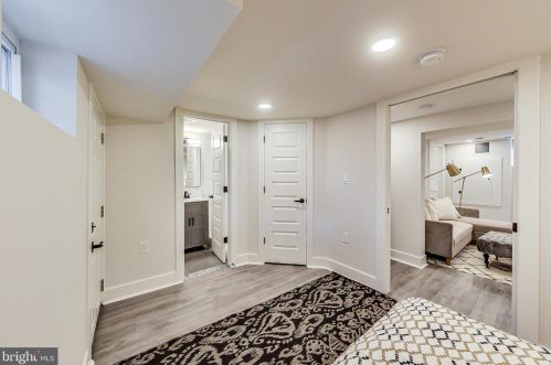 403 Dale Dr, Silver Spring MD  20910-5528 exterior