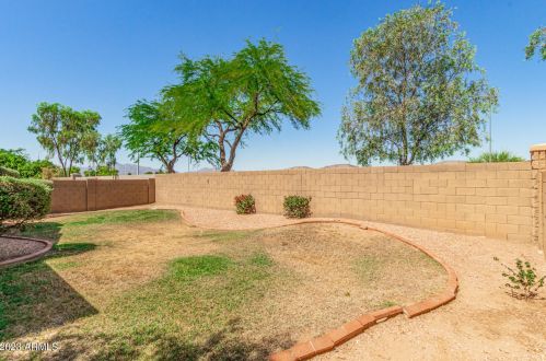 3816 74 Dr, Phoenix AZ 85033-2556 exterior