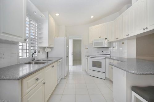 3167 Andorra Ct, Naples FL 34109-1388 exterior