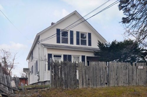 1288 Plainfield St, Providence, RI 02919-6840
