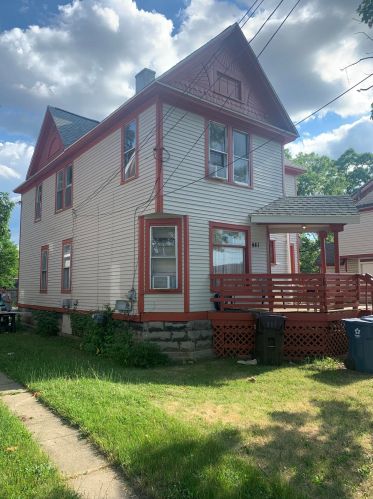 441 Cedar St, Kalamazoo, MI 49007-5147