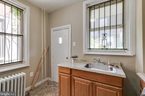 1941 30 St, Philadelphia PA 19121-1838 exterior