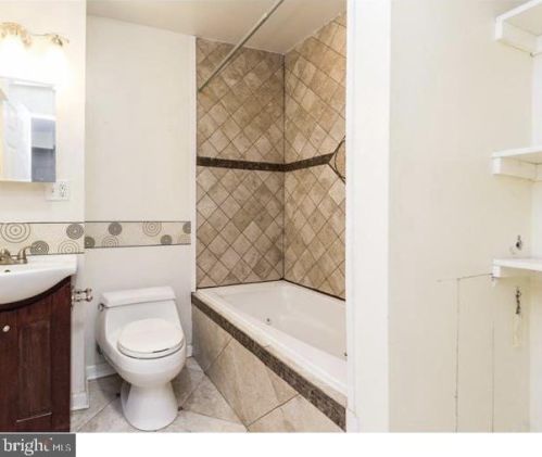 1233 16th St, Philadelphia PA  19121-5031 exterior