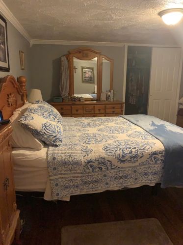 90 Redwood Ave, Concord NH 03301-3519 exterior