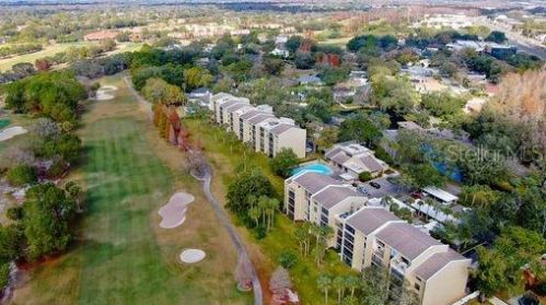 13618 Greenfield Dr, Tampa FL 33618-8410 exterior