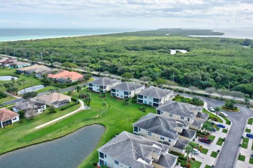 200 Southstar Dr, Fort Pierce FL 34949-9120 exterior