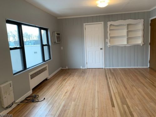 761 Mountain Ave, Springfield NJ  07081-3223 exterior