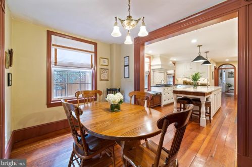 1016 Clinton St, Philadelphia PA 19107-6017 exterior