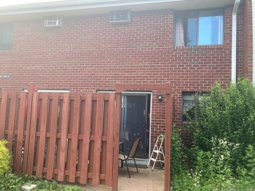 187 Homestead St, Manchester CT  06042-3065 exterior