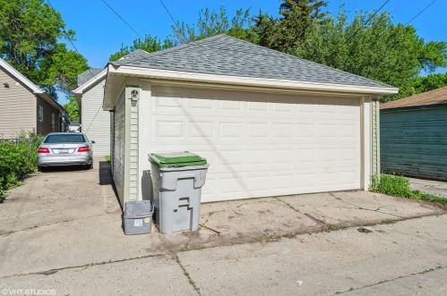 4622 38th St, Milwaukee WI  53221-2014 exterior