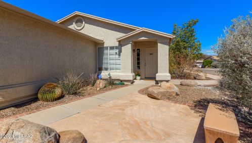 8845 Apple Tree Dr, Tucson AZ  85730-4660 exterior