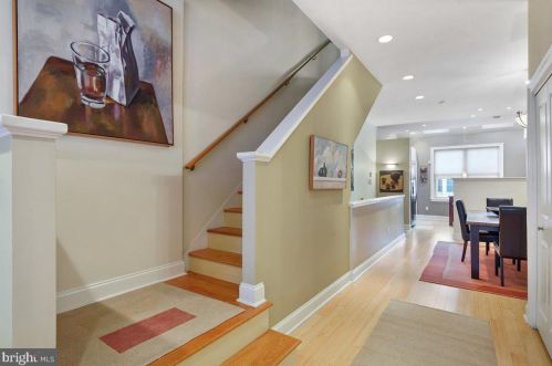 1023 19 St, Philadelphia PA 19146-2938 exterior