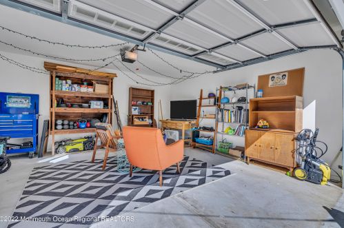 33 Avenue C, Atlantic Highlands NJ  07716-1069 exterior