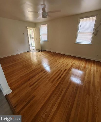 6910 Ardleigh St, Philadelphia PA  19119-1314 exterior